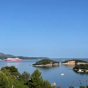 Bora Bora 4*, Ksamil Albanië