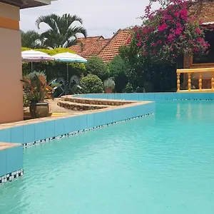 Keelan Ace 3*, Kampala Oeganda