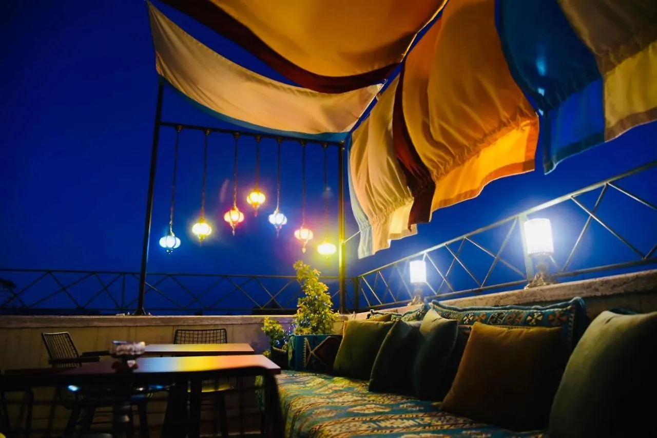 Luxir Hotel location